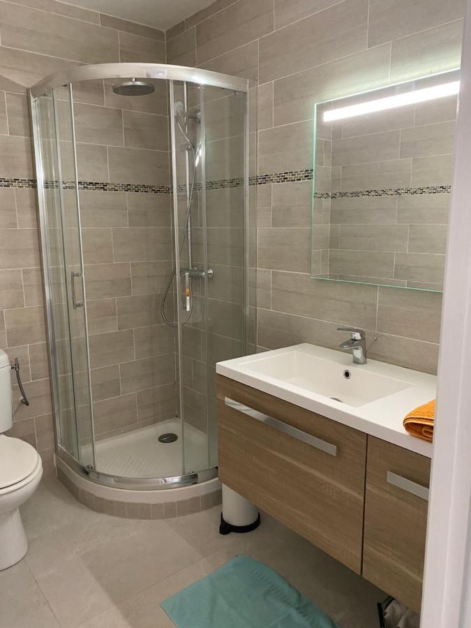 - A 250m De La Mer- 3 Pieces 45m2 Saint Aygulf