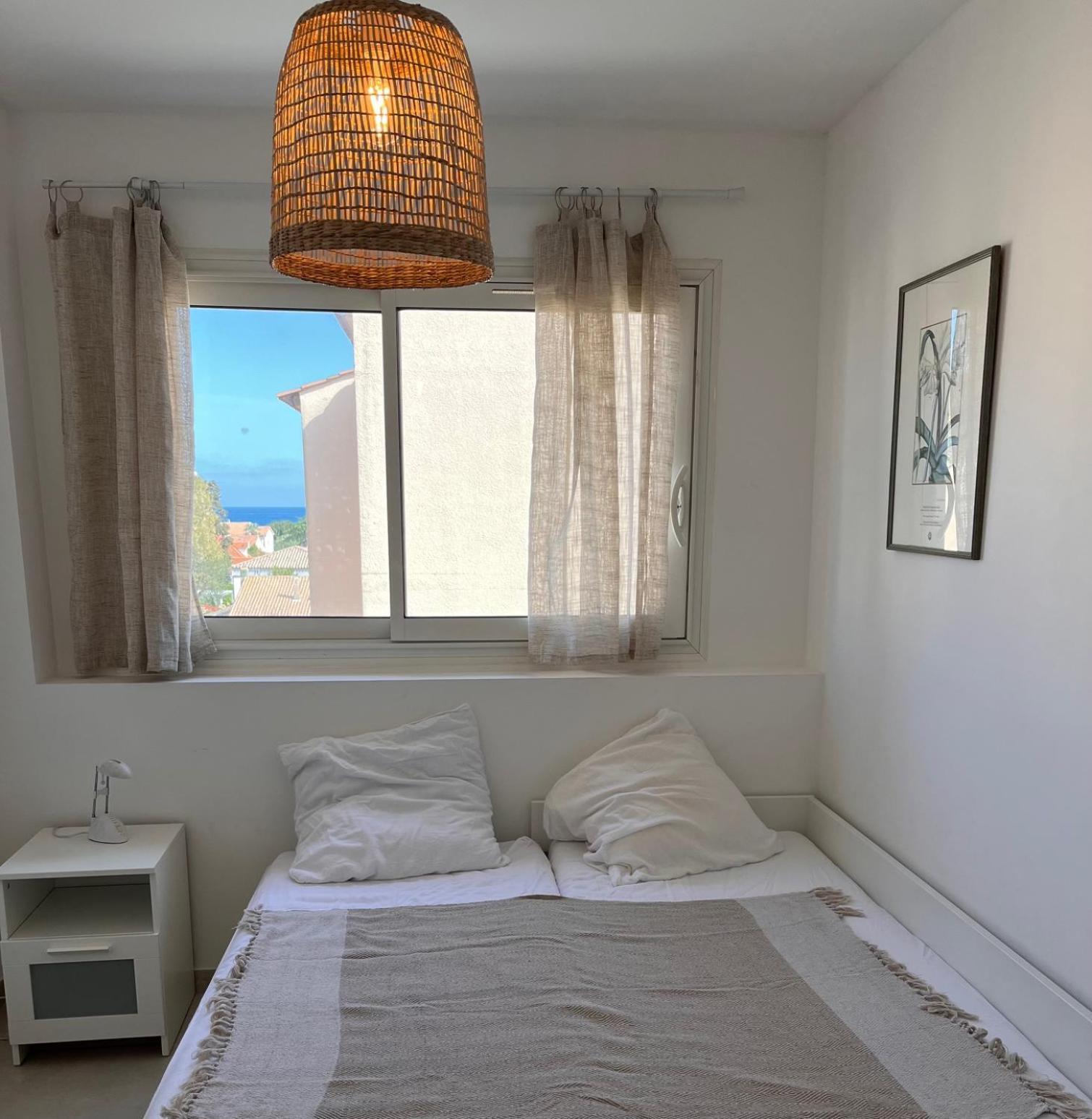 - A 250m De La Mer- 3 Pieces 45m2 Appartement *
