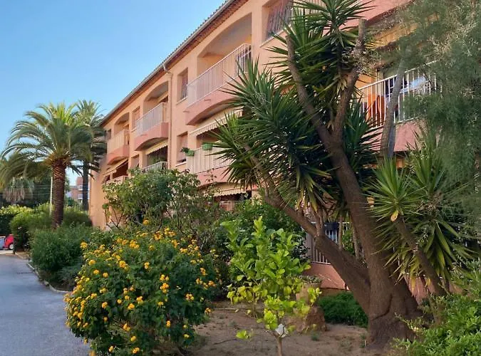Saint Aygulf - A 250M De La Mer- 3 Pieces 45M2