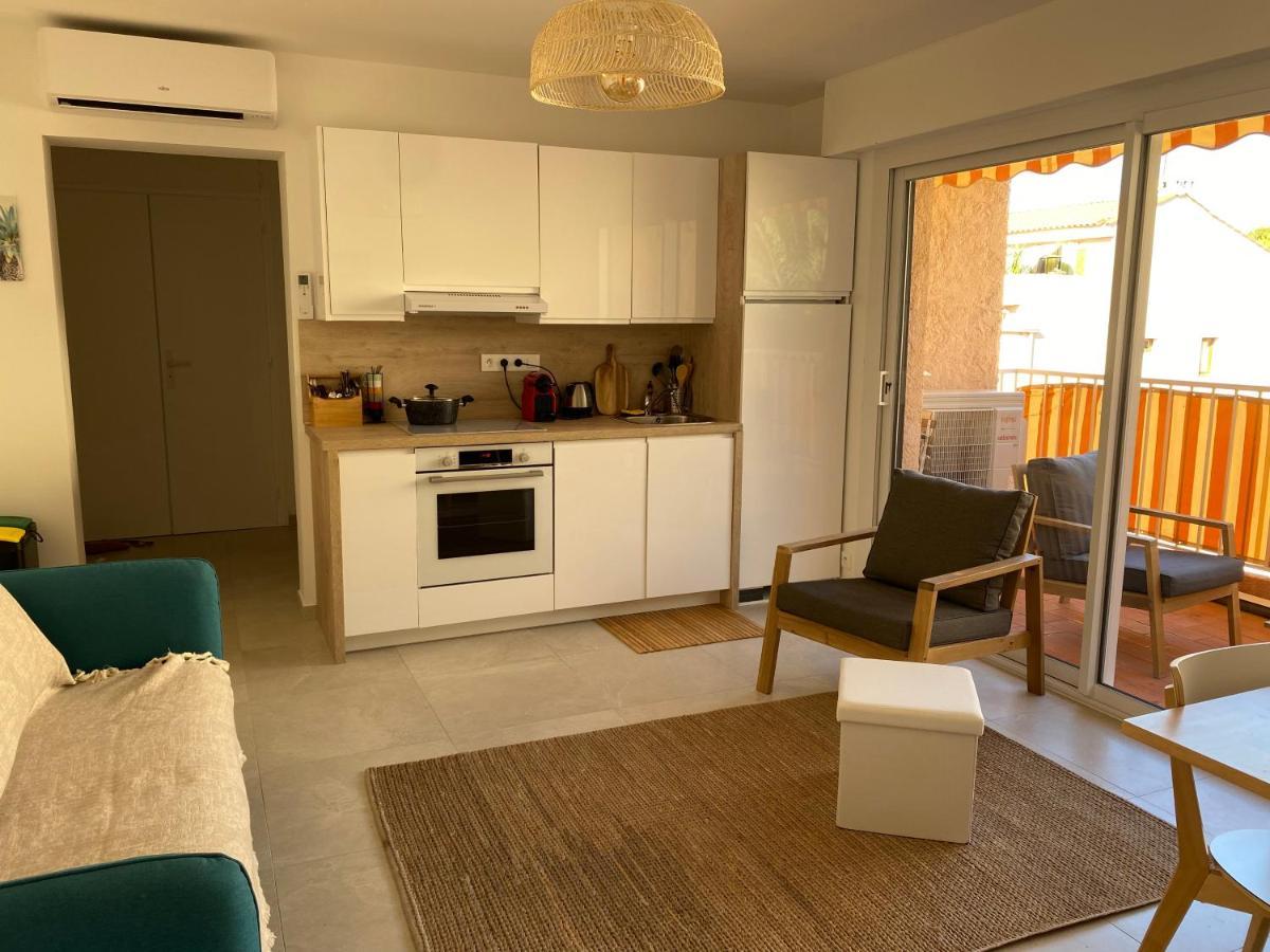 - A 250m De La Mer- 3 Pieces 45m2 Apartment Saint Aygulf
